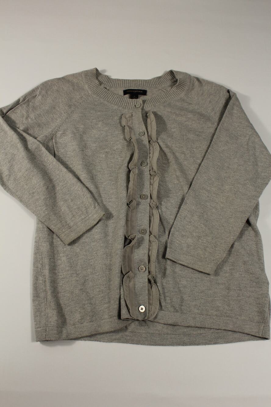 Banana Republic Gray Ruffle-Front Cardigan Size Large Button Up 3/4 Sleeve